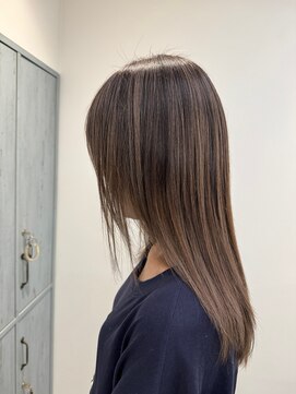 ロテ(LOTE.) ハイライト/ハッシュカット/クラゲヘアー/黒髪カタログ/一宮