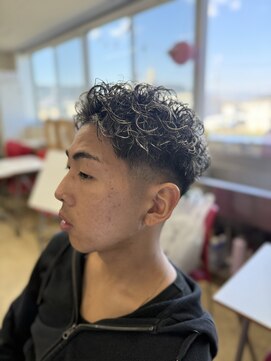 ルースト 京都四条大宮店(ROOST) 短髪/極道パーマ