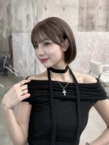 フィヴェント(Fivent)&nbsp;黒髪韓国小顔レイヤーイメチェン暗めオリーブグレークラゲヘアー