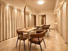 ニーゴーイチ  栄 錦店(251)の雰囲気（定額ヘアセット1200円♪）
