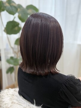 ウミネコ美容室 センター北hanare店(Umineko美容室) ほんのりピンクブラウンの切りっぱなし ミディ
