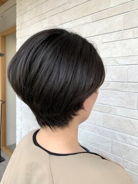 ピリオド(period.) ツヤ髪☆大人ショート