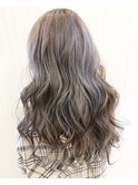 グレーアッシュ