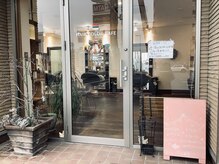 ヘアカラーカフェ(HAIR COLOR CAFE)の雰囲気（こちらの入口が目印です♪#カラー専門店）