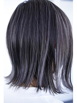 アウラ 外ハネ×アッシュグレー