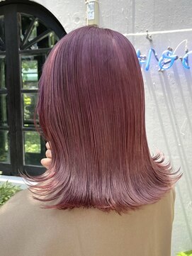 ウェイブ(WAVE) ベリーピンク外はねボブ