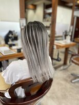 ヤソ(yaso)&nbsp;バレイヤージュ　× ホワイトシルバー