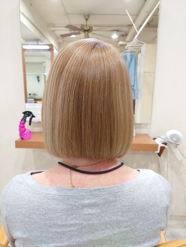 エンシニータス(Encinitas) ハイトーンパツッとボブ/上大岡/新杉田/杉田/京急富岡/金沢文庫