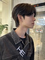 ゼストプール(ZEST POOL)&nbsp;韓国ヘア　センターパート　カルマパーマ　ニュアンスパーマ