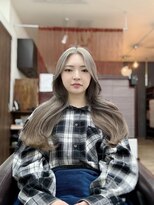 ラクシア(LucxiA) 韓国カット/韓国ヘア/顔周りカット/レイヤーカット/前髪カット