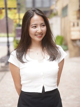 ビュートリアム 梅田(BEAUTRIUM) ミディアム /セミロング/レイヤー/ローレイヤー/梅田/茶屋町