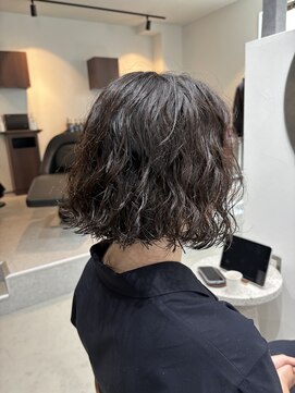 グラフ 立川(Graph.) スパイラルボブパーマウェーブ切りっぱなしボブ