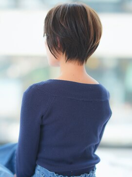 ヴィアラ 自由が丘(VIALA) 【VIALA 自由が丘】大人ショート×フェミニン