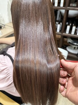 カーム(calm) 前髪/アンブレラカラー/こなれミディ/イメチェン/ウェーブパーマ