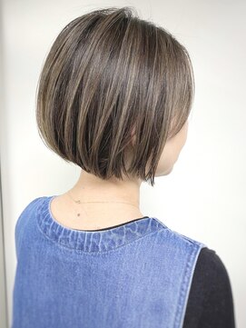 モリオフロムロンドン 原宿本店(morio from London) 【morio原宿】大人　ショート　ボブ　ハイライト　白髪ぼかし
