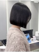 イメチェン外ハネボブ美髪ワイドバングミディアム縮毛矯正ボブ