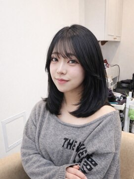 キューミー(Qmee) 韓国レイヤー ミディアムレイヤー 暗髪 春カラー