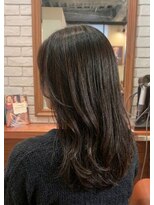 ヘアメイク フレンシア(hair make flencia)&nbsp;しなやかな毛流れが際立つ韓国風レイヤーミディ【439スタイル】