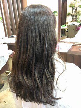 キー(kｅｙ) ダークアッシュベージュ