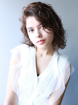 ザビー(THE B) ハーフ系ミディアムスタイル