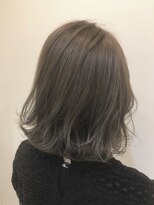 ケリーズグリーン(Kelly's Green)&nbsp;切りっぱなしボブ × ラベンダーアッシュ