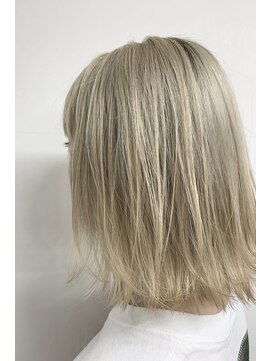 サーガ(saga) プラチナブランドカラー♪