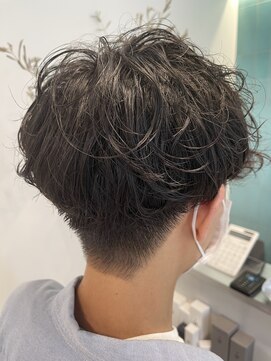 ロミーオム 本厚木(ROMMY. Homme) ナチュラルパーマスタイル