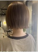 外はね切りっぱなしボブ
