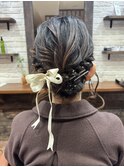 ミディアムボブでのアップスタイル