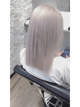 ビースト(BEEST) ホワイト×髪質改善