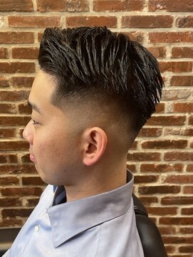 七三分け[フェード/テーパーフェード/メンズ/メンズカット/眉毛]