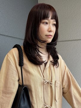 ヘアーアイストゥーレ(HAIR ICI TRE) バーガンディー　バタフライカット　顔まわりカット　レイヤー
