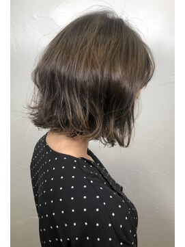 ウィロー(WILLOW) 【WILLOW】ラフウェーブBOB