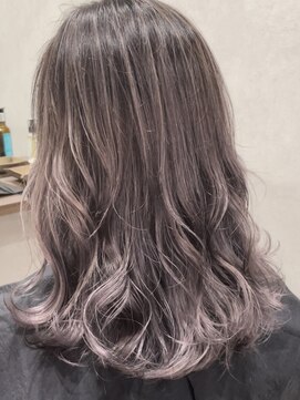 ミュウアンド(Mew＆) 【パープルグレー×バレイヤージュ】