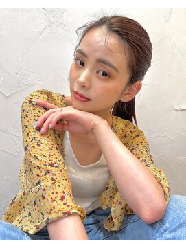 リベルタ(liberta) タイトポニーアレンジ◎金箔アレンジ