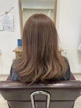 リスタ アンド リアン バイ リスタ(rista & RIAN by rista) 艶髪ロングカラー