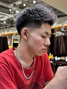 ルースト 渋谷店(ROOST) フェード×グレーシルバー