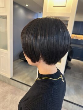 トッカ ヘアアンドトリートメント 難波店 丸み大人ショートボブ