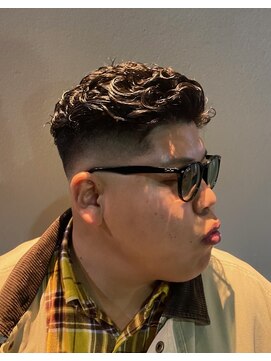 クフィア メンズヘアー カンポ 天王寺店(CUFFIA MEN'SHAIR CAMPO) オールバックパーマ×スキンフェード／ベリーショート
