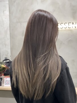 エッセンザ 梅田(ESSENZA) グラデーションカラーバレイヤージュハイライトインナーカラー