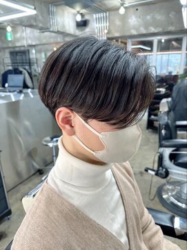 ロンドガルマン 名古屋(Lond GULLMAN) 毛流れセンターパート