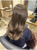 ナチュラルベージュ/お肌に馴染みやすい/明るめカラー/ロング