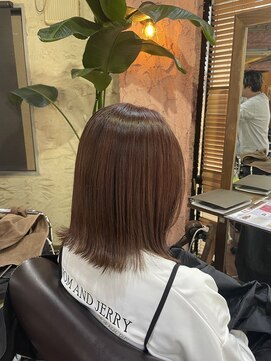 ロッソバイアルター 鎌取(ROSSO by aL-ter) 【グレージュ/オリーブグリーン/ボブ】千葉香奈