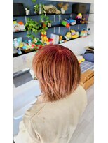 アオイ(Aoi)&nbsp;白髪をレッドにしてオシャレに