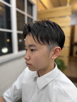 ベリーノ ヘア(bellino hair) ツーブロバング上げショート