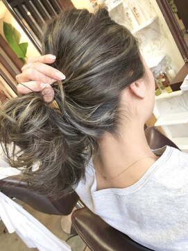 キー(kｅｙ) マットグレー