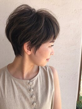 ヘアーズホットリップス(hairs Hot Lips)の写真/似合わせカットなら《Hot Lips》♪綺麗に見えるラインを見極め、あなたに合った美シルエットをご提案!!!