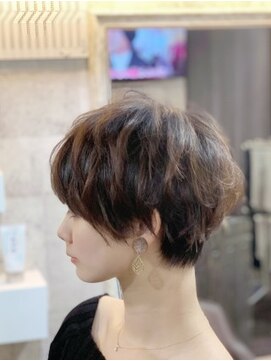 ジーグロウ 札幌大通(G grow) 【札幌G grow】奥行きベリーショート×ステップボーンカット