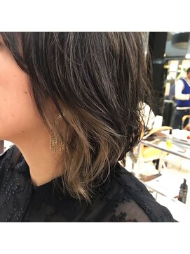 キサ ファータ 恵比寿(kisa fata) [オージュアサロン/恵比寿]インナーカラー