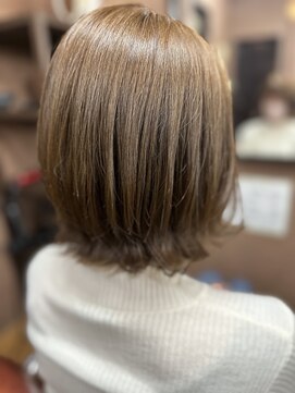 ヘアーサロン カラー 色彩店(COLOR) 高明度ベージュ系カラー